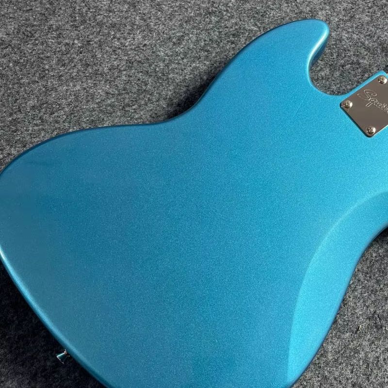 Nowa gitara elektryczna Blue B – Bass Guitar Strings recenzja i cena